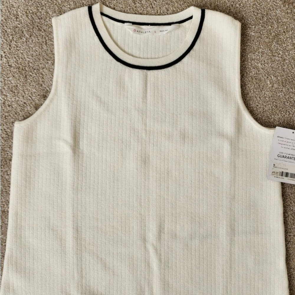 NWT Athleta Ribbed Sleeve dove Sweater Vest Size Small